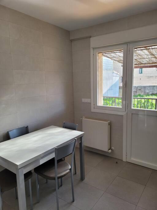 Casa Julio, Bonita Casa Comoda Y Espaciosa, Totalmente Reformada Con Terraza Y Jardin Privado Riezu Extérieur photo