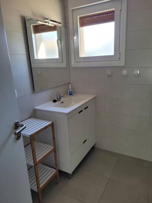 Casa Julio, Bonita Casa Comoda Y Espaciosa, Totalmente Reformada Con Terraza Y Jardin Privado Riezu Extérieur photo