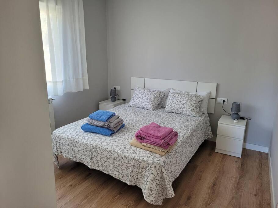 Casa Julio, Bonita Casa Comoda Y Espaciosa, Totalmente Reformada Con Terraza Y Jardin Privado Riezu Extérieur photo