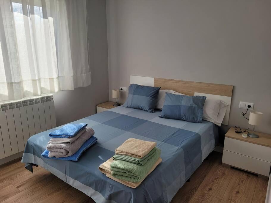 Casa Julio, Bonita Casa Comoda Y Espaciosa, Totalmente Reformada Con Terraza Y Jardin Privado Riezu Extérieur photo