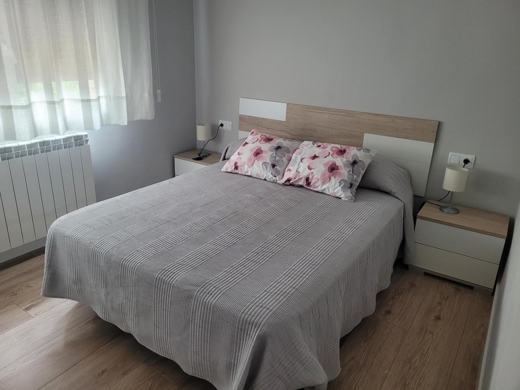 Casa Julio, Bonita Casa Comoda Y Espaciosa, Totalmente Reformada Con Terraza Y Jardin Privado Riezu Extérieur photo